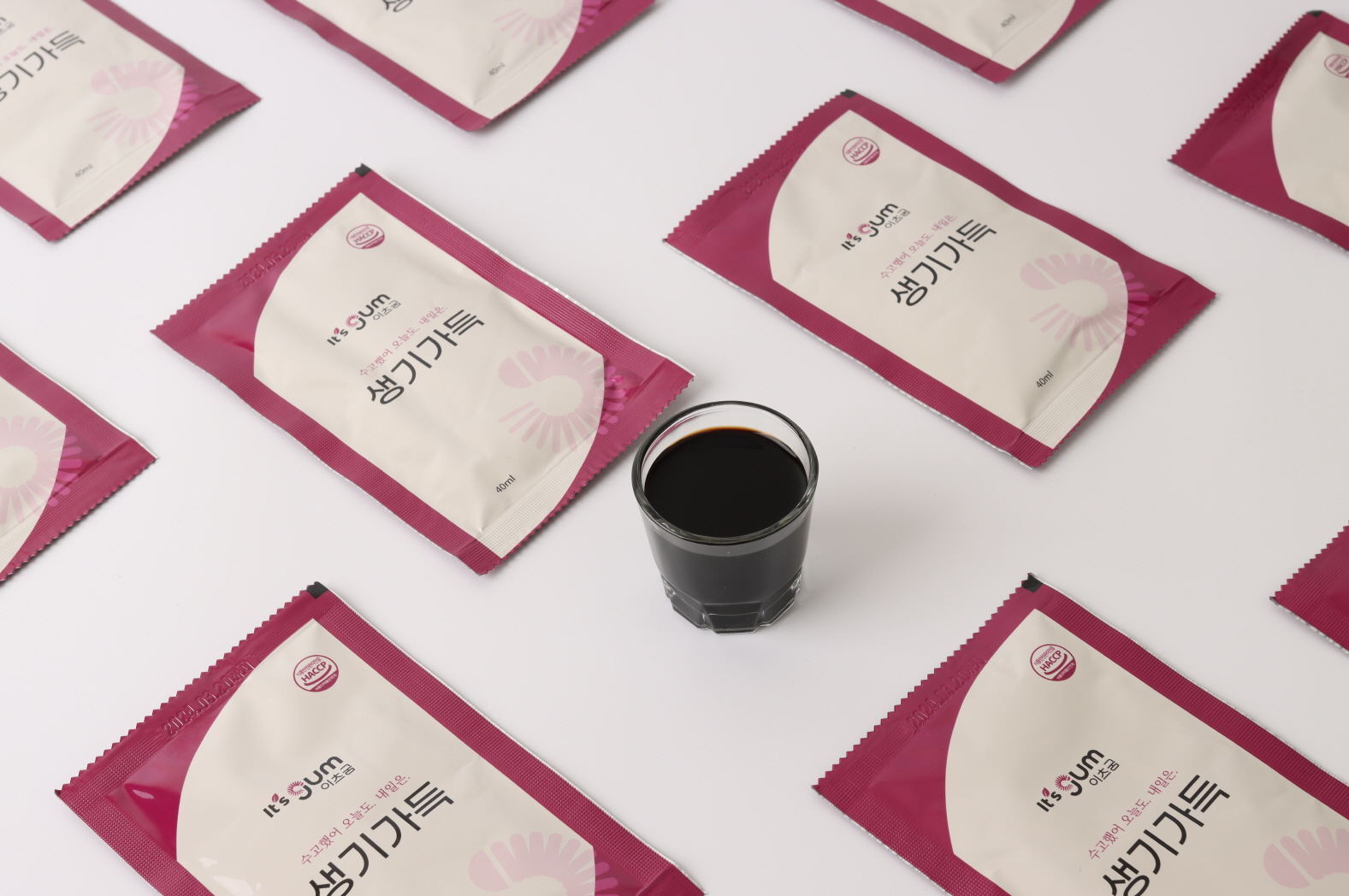 활기가득 전통과 과학이 만난 굼벵이 프리미엄 천연 단백질 솔루션 (3개월분)(복사)