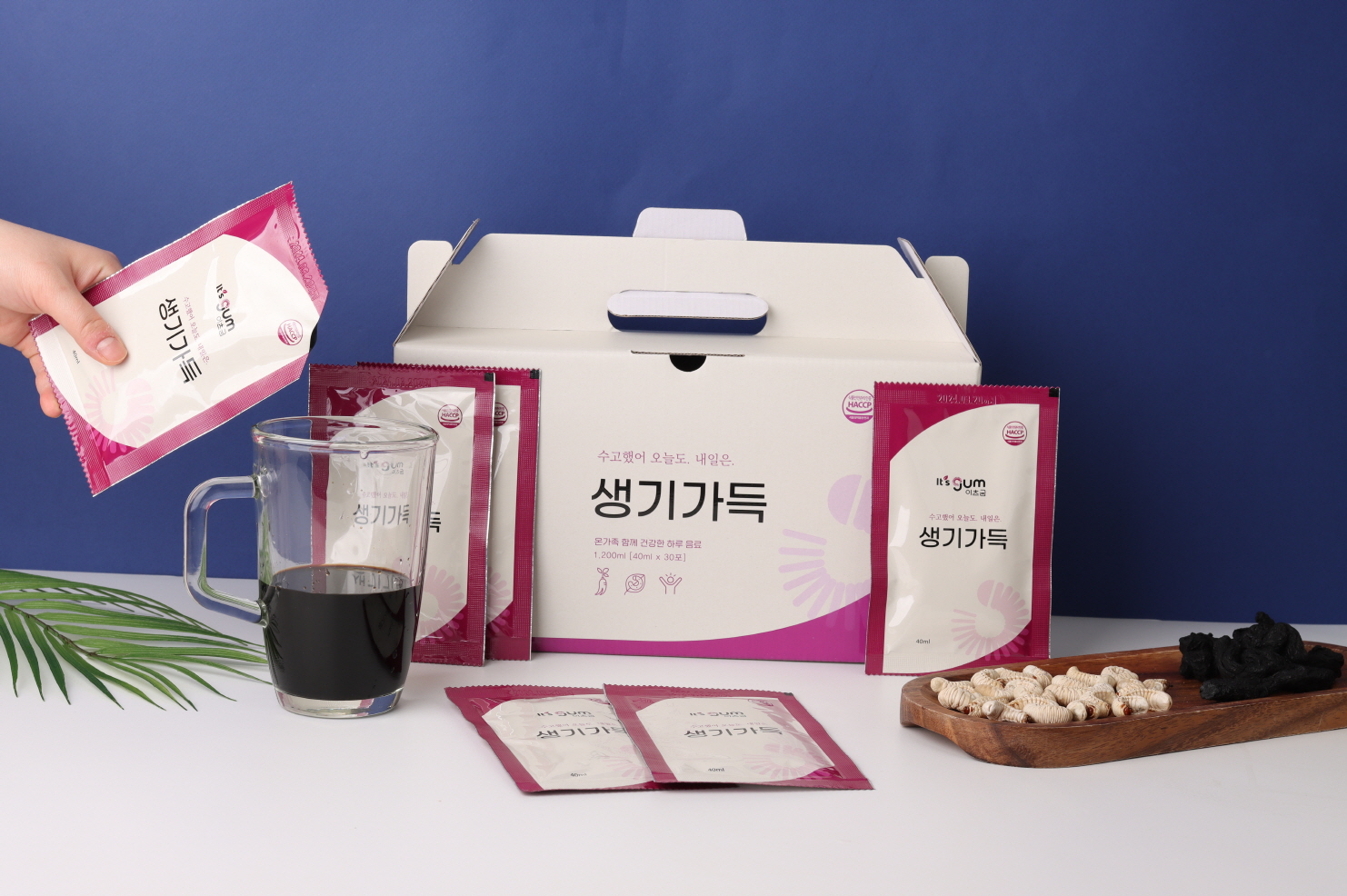 활기가득 전통과 과학이 만난 굼벵이 프리미엄 천연 단백질 솔루션 (3개월분)(복사)